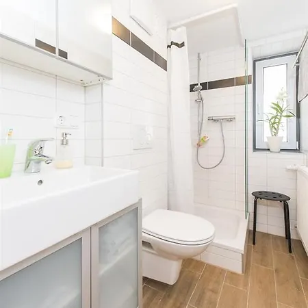 Nachbaur Apartment *
